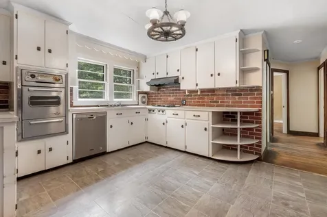42 Oak Street Rochester NH 03839