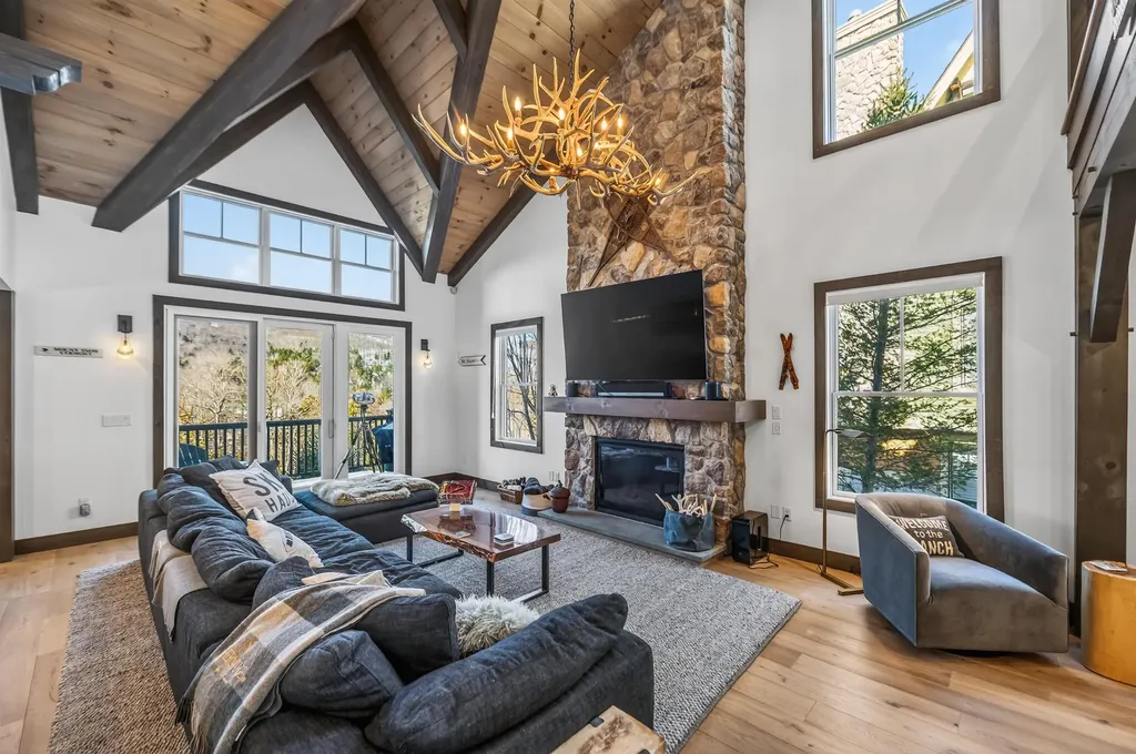 19B Boulder Ridge Drive Dover VT 05356