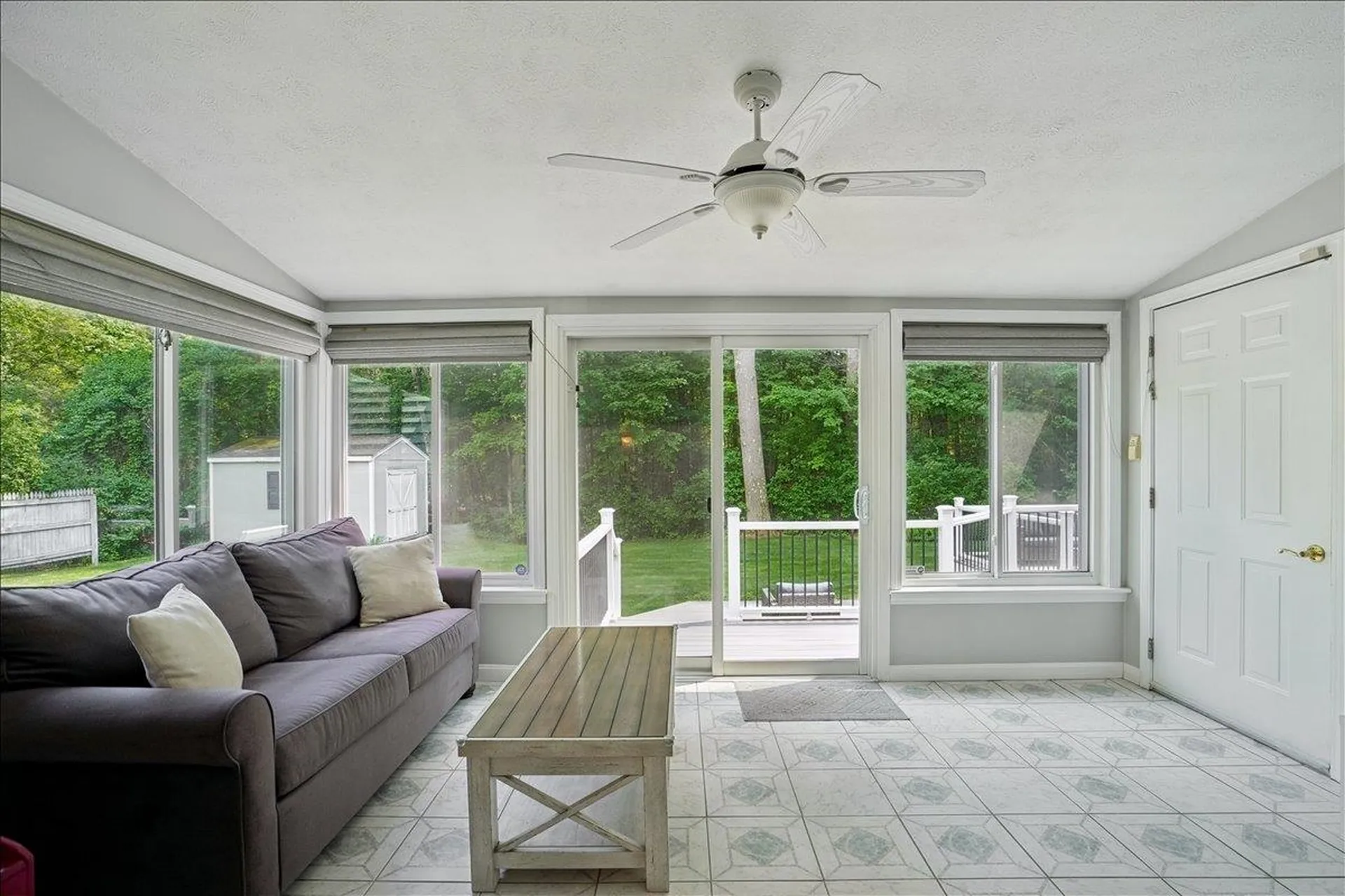 4 Gosselin Avenue Hooksett NH 03106