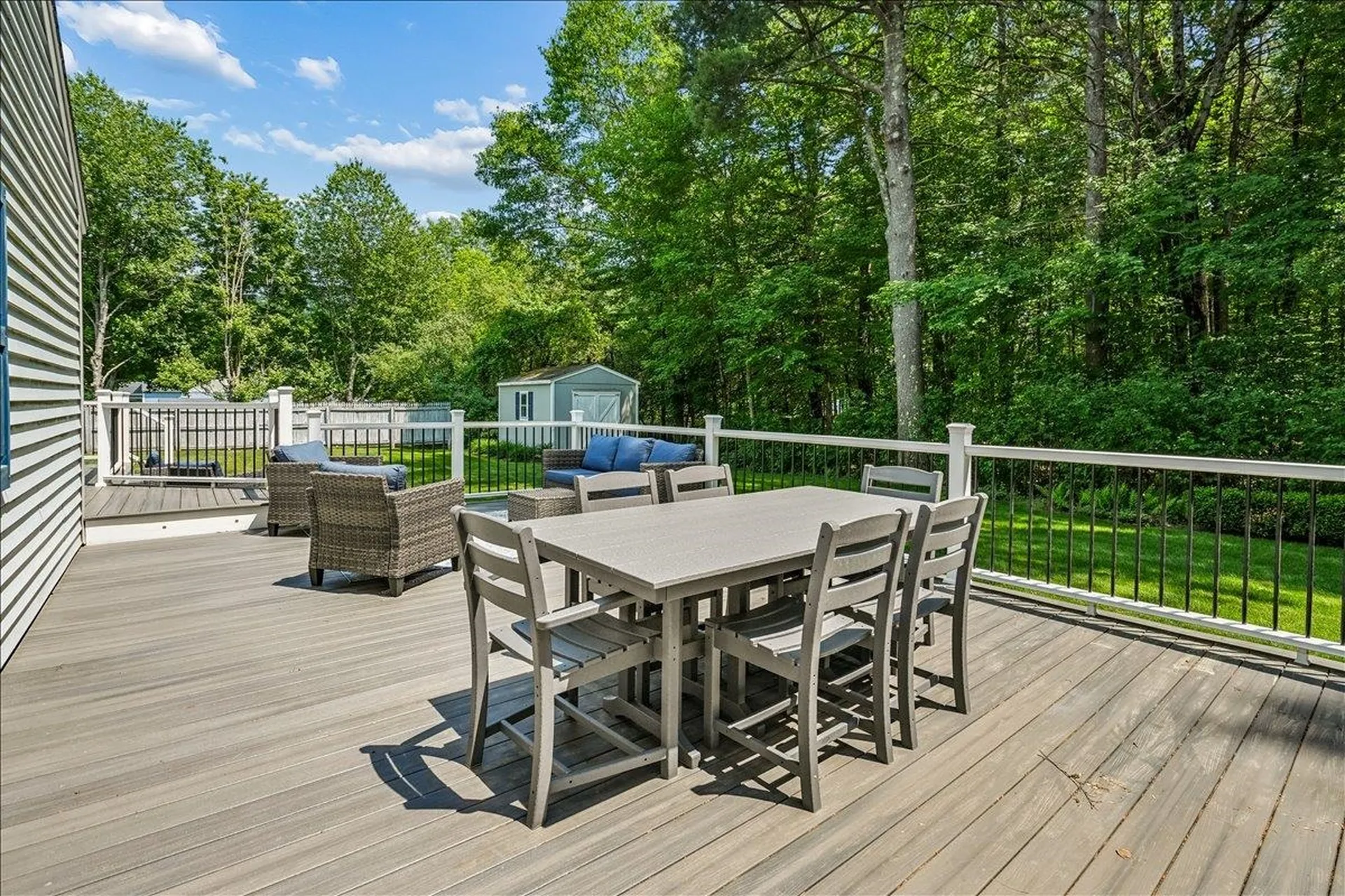 4 Gosselin Avenue Hooksett NH 03106