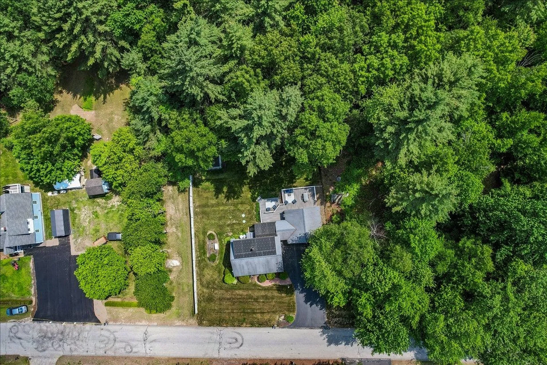4 Gosselin Avenue Hooksett NH 03106