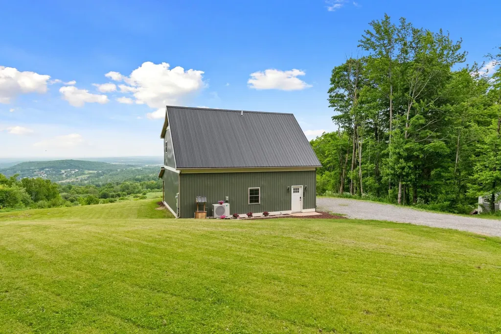 38 Hillcrest Heights St. Albans Town VT 05478
