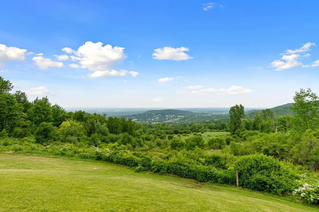 38 Hillcrest Heights St. Albans Town VT 05478