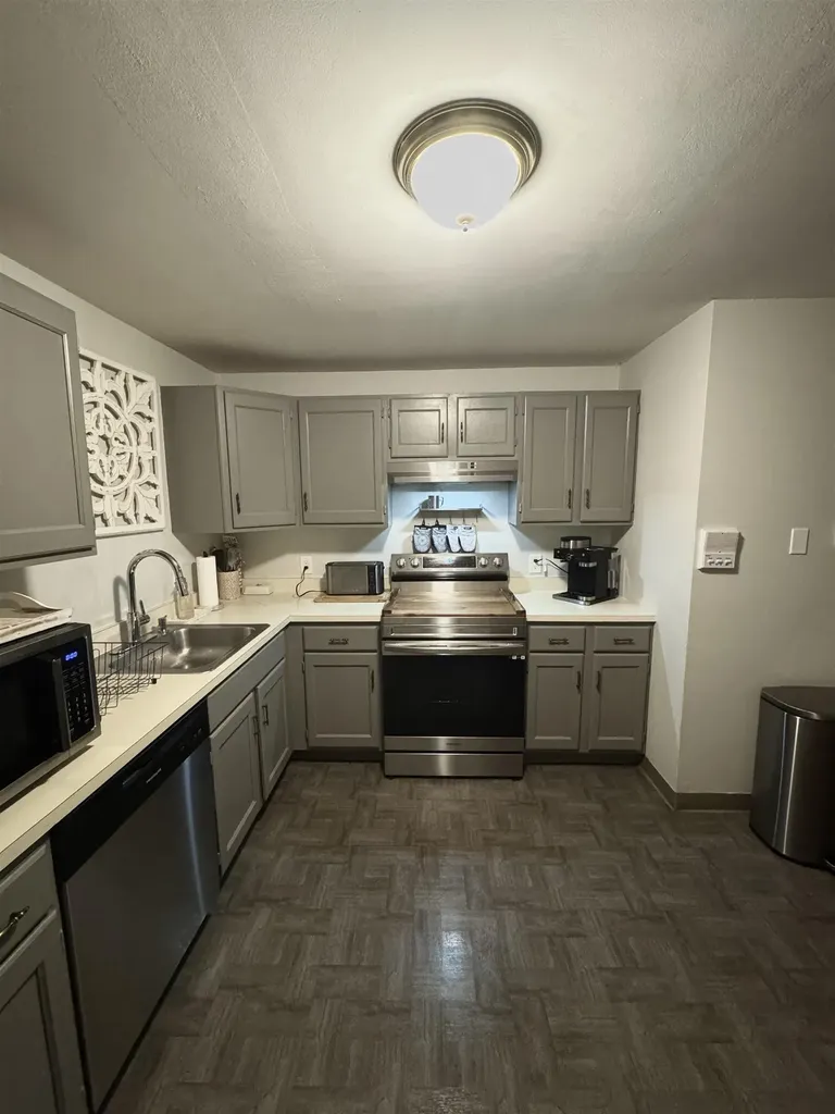 12 E Side Drive Concord NH 03301