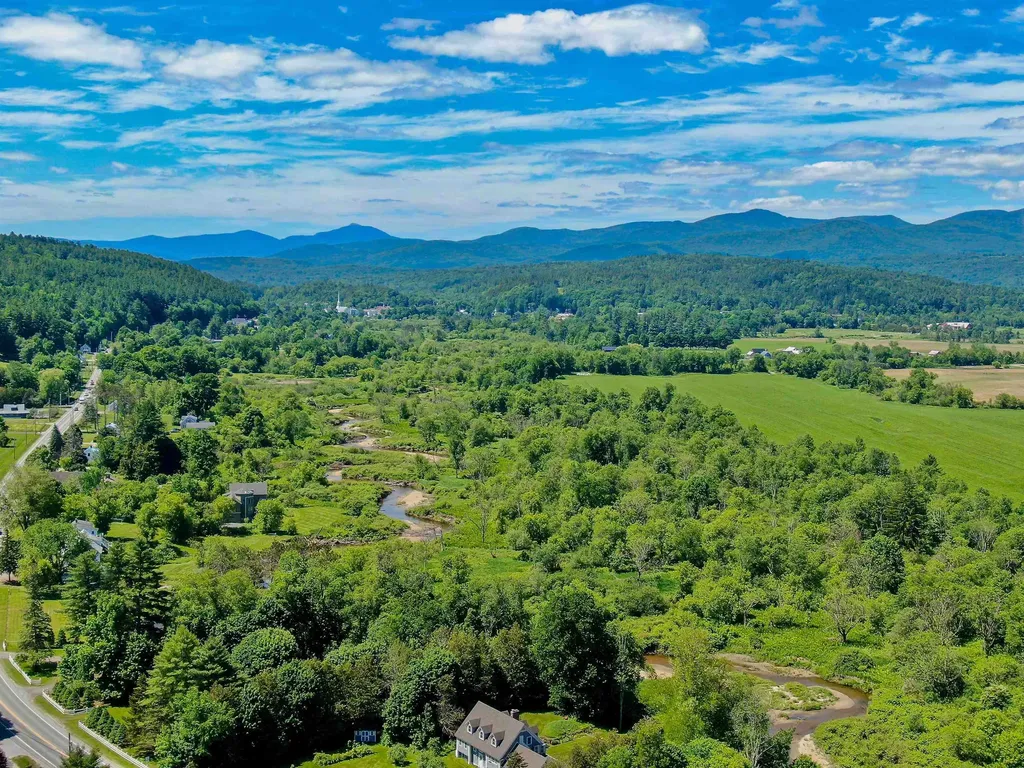 1642 Pucker Street Stowe VT 05672