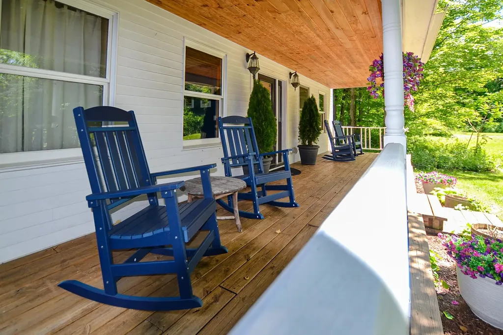 1642 Pucker Street Stowe VT 05672
