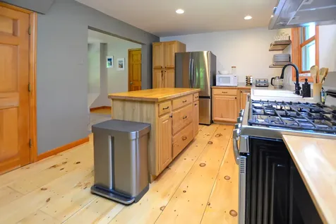 1642 Pucker Street Stowe VT 05672