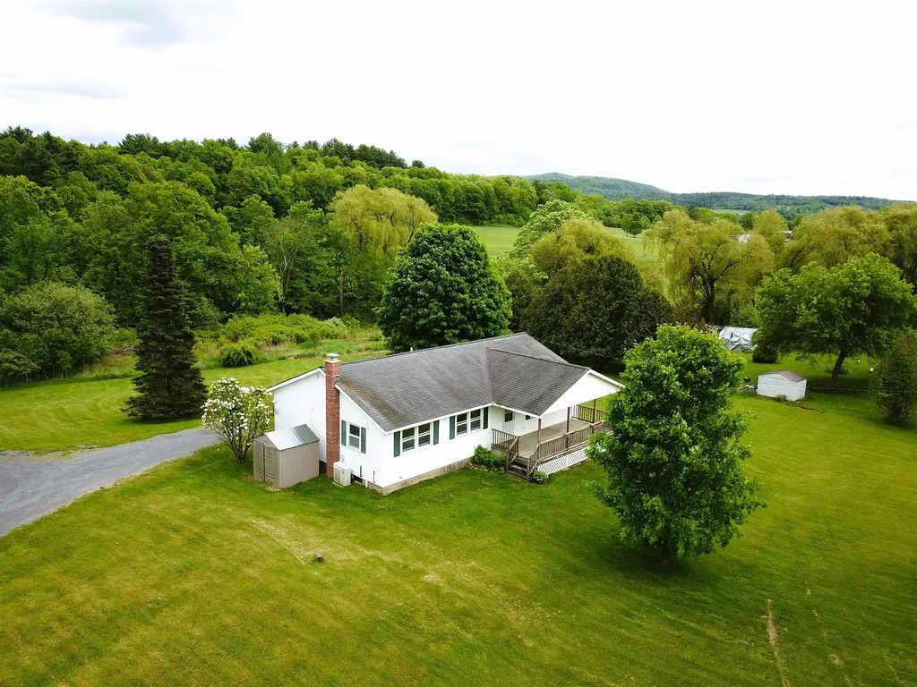 9 Mayselwood Drive Milton VT 05468