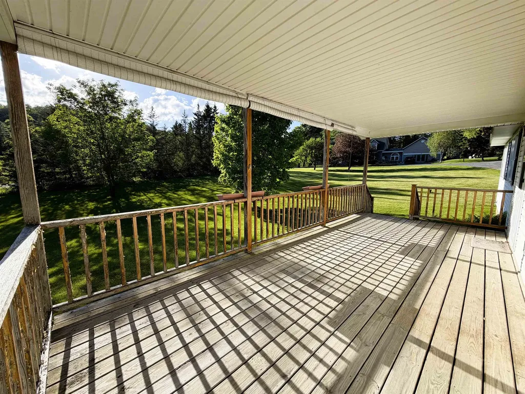 9 Mayselwood Drive Milton VT 05468