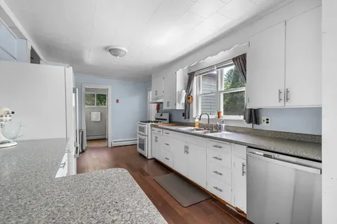 39 Pembroke Road Concord NH 03301