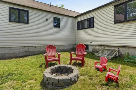 39 Pembroke Road Concord NH 03301