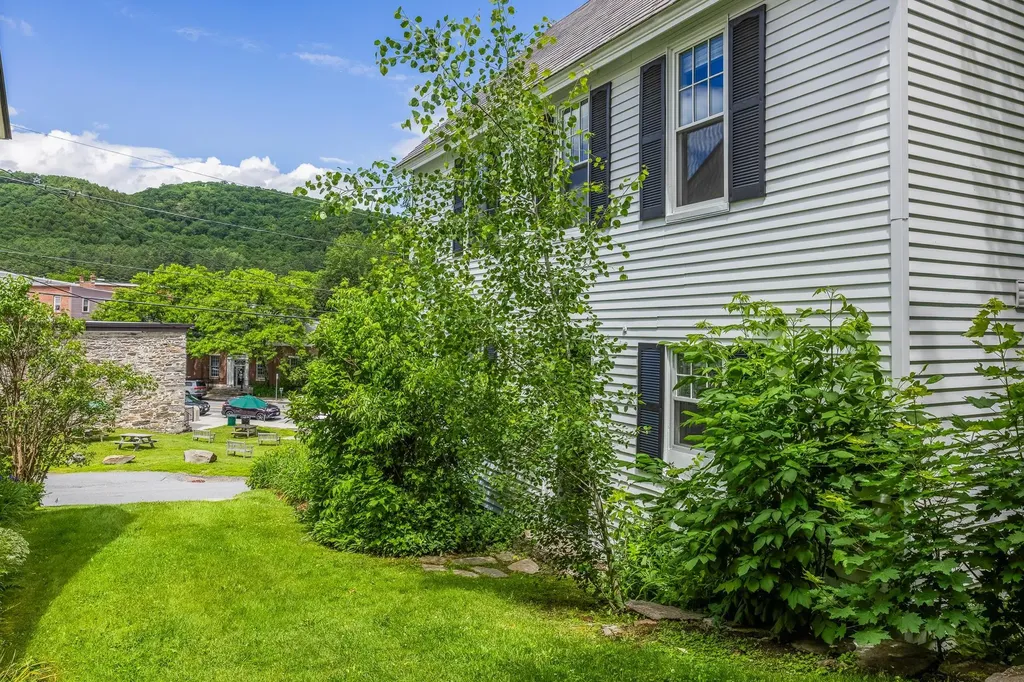 2 High Street Woodstock VT 05091