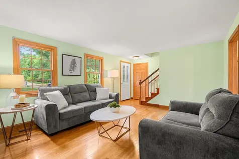 25 Lawrence Lane Hollis NH 03049