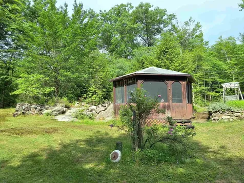 82 Detour Road Webster NH 03303