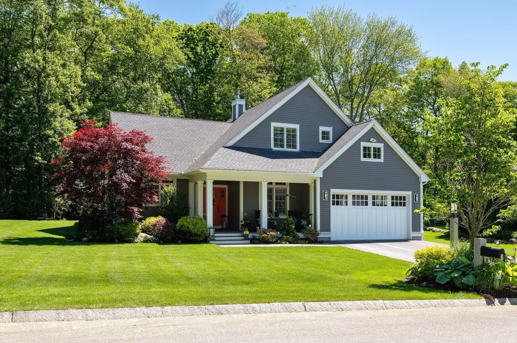 1 Mccarron Drive Hampton NH 03842