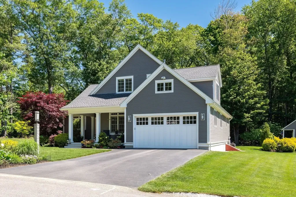1 Mccarron Drive Hampton NH 03842