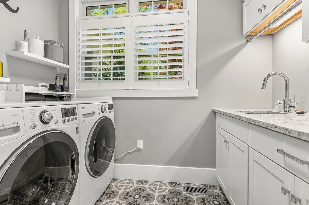 1 Mccarron Drive Hampton NH 03842
