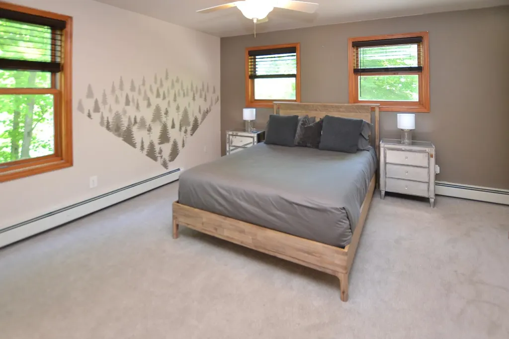 1642 Pucker Street Stowe VT 05672