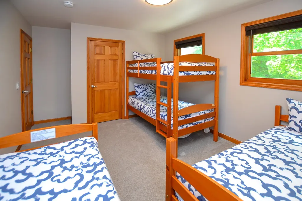 1642 Pucker Street Stowe VT 05672