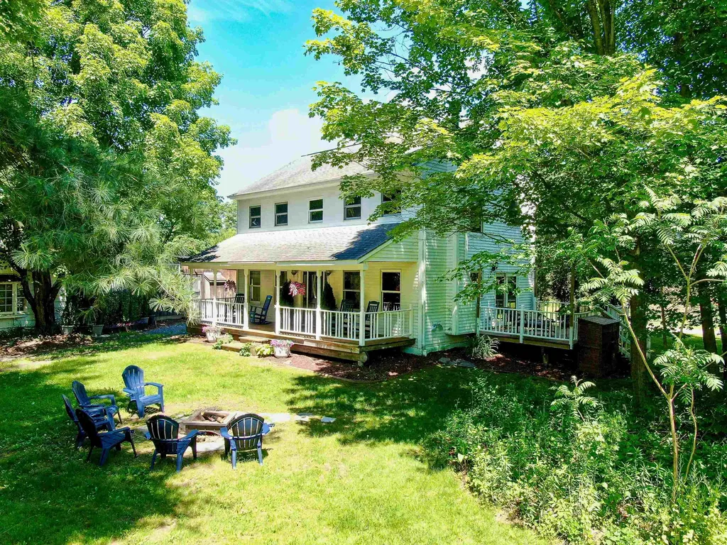 1642 Pucker Street Stowe VT 05672