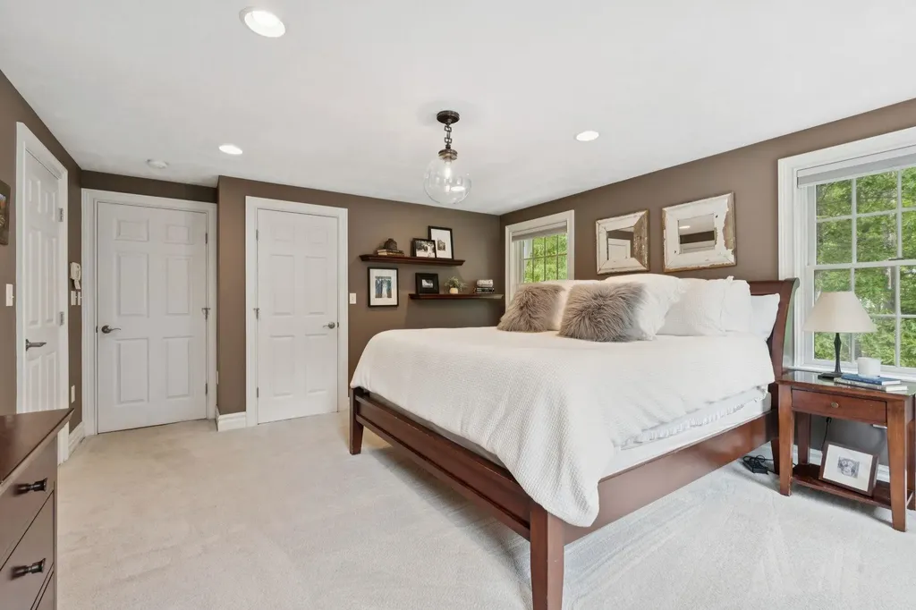 49 Sleepy Hollow Drive Greenland NH 03840