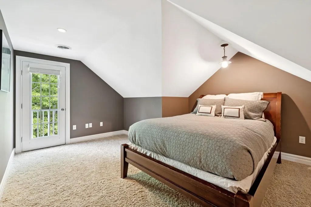 49 Sleepy Hollow Drive Greenland NH 03840