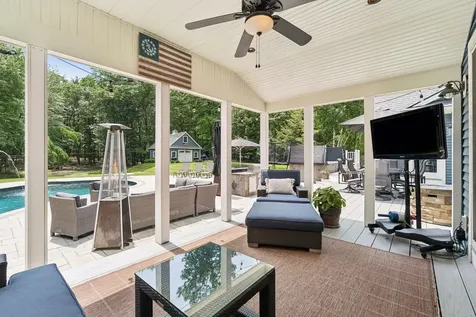 49 Sleepy Hollow Drive Greenland NH 03840