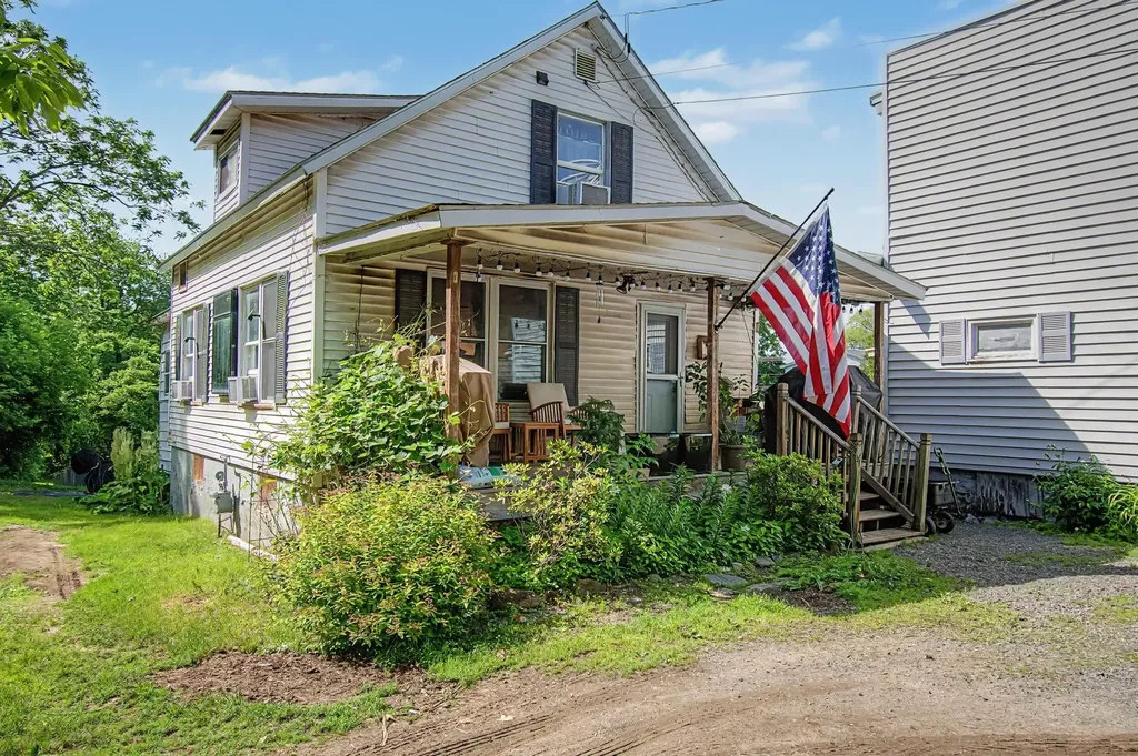 180 South Main Street St. Albans City VT 05478