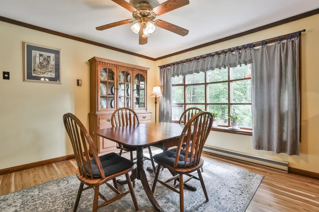15 Edinburgh Drive Bedford NH 03110
