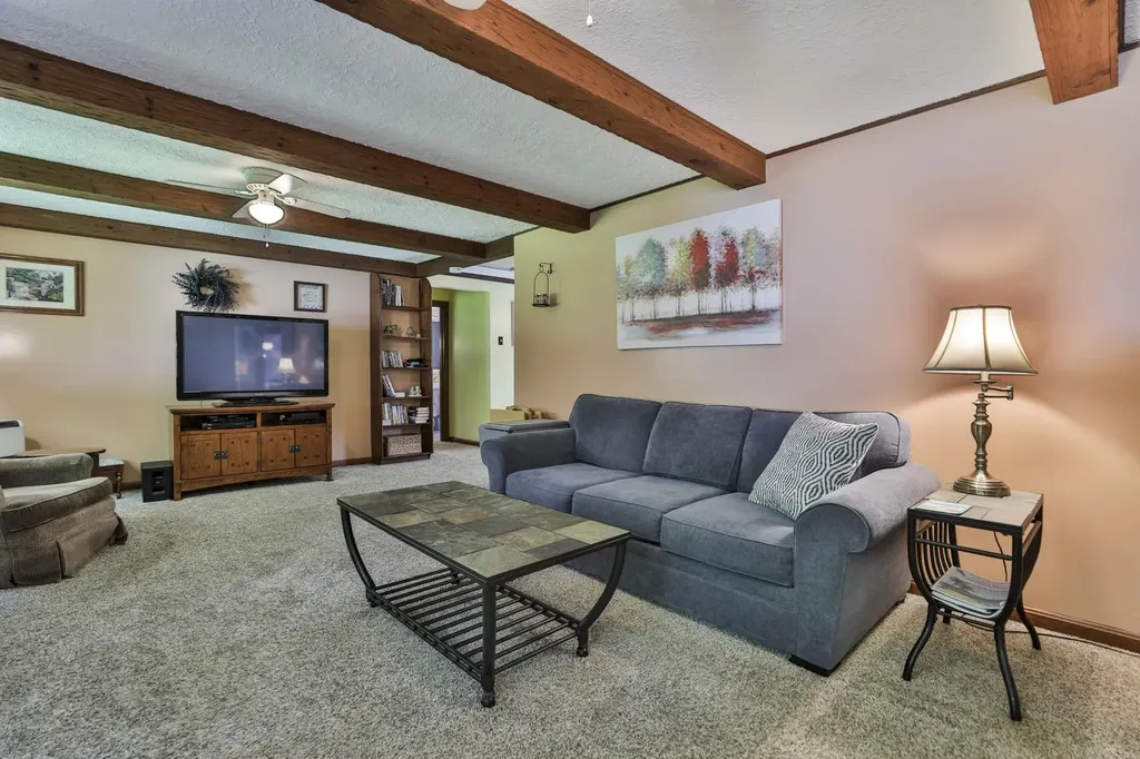15 Edinburgh Drive Bedford NH 03110