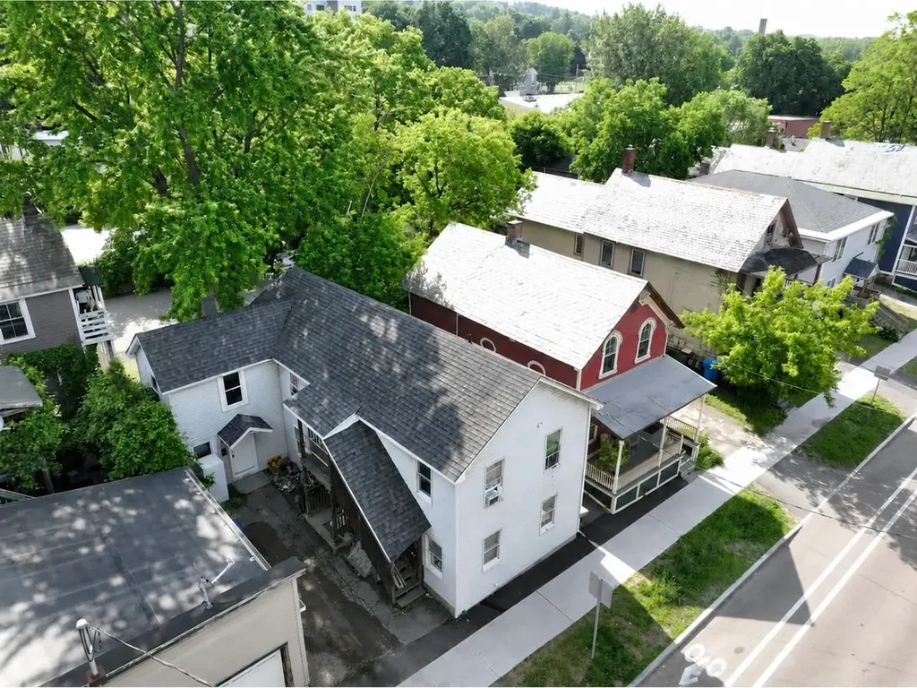 214-216 Pine Street Burlington VT 05401