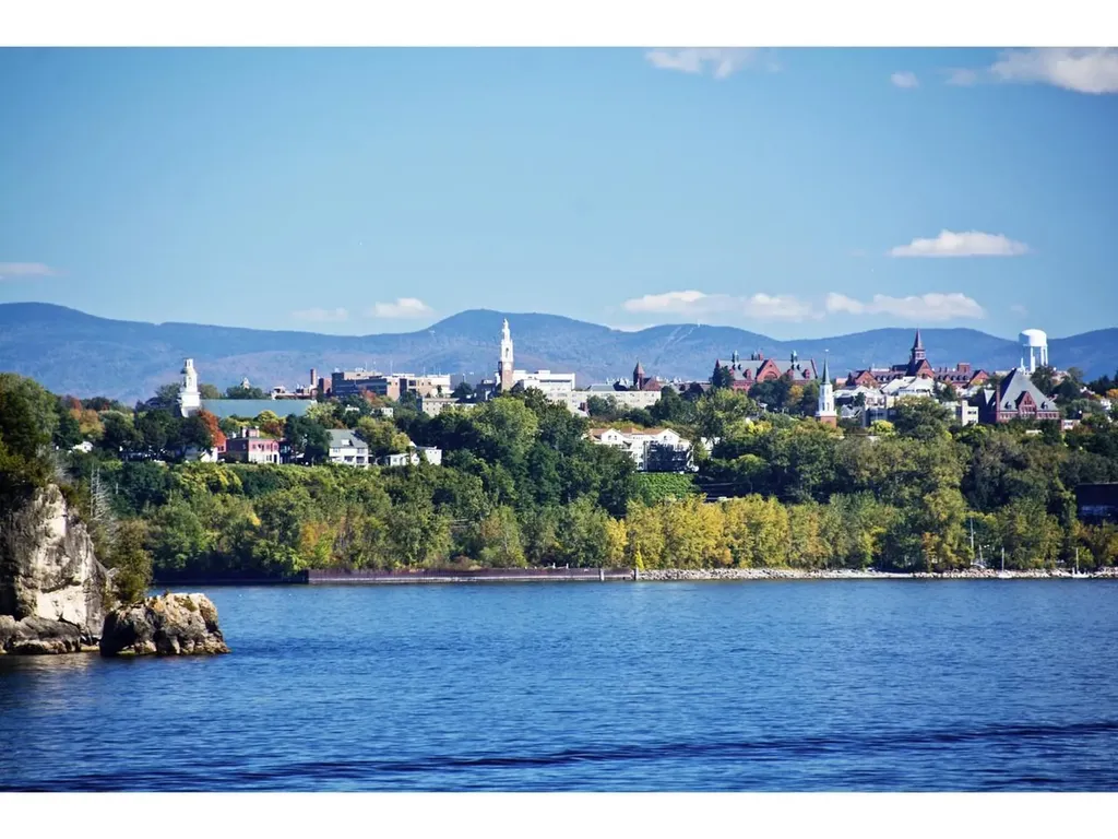 214-216 Pine Street Burlington VT 05401