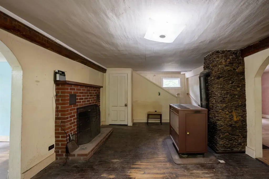 1519 Delong Road Cornwall VT 05753