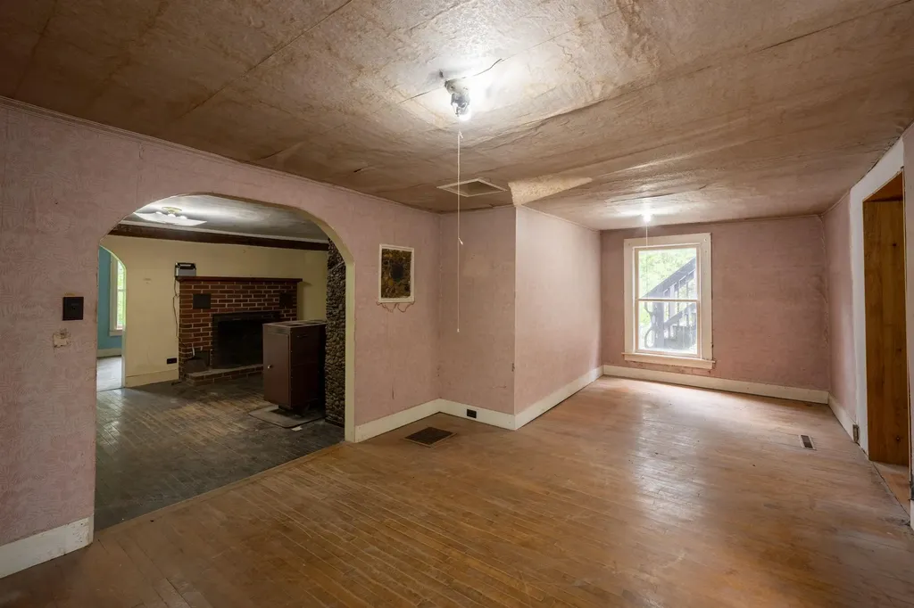 1519 Delong Road Cornwall VT 05753
