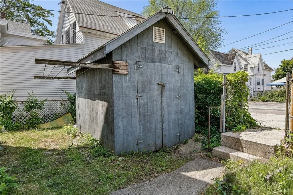 336 Spruce Street Manchester NH 03103