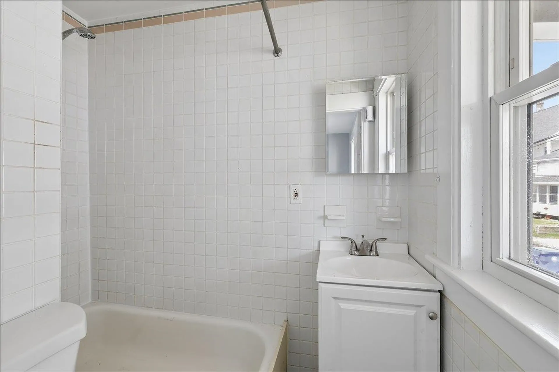 336 Spruce Street Manchester NH 03103