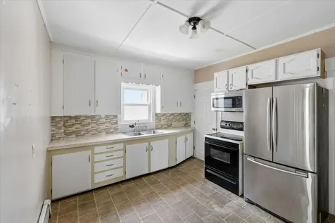 336 Spruce Street Manchester NH 03103