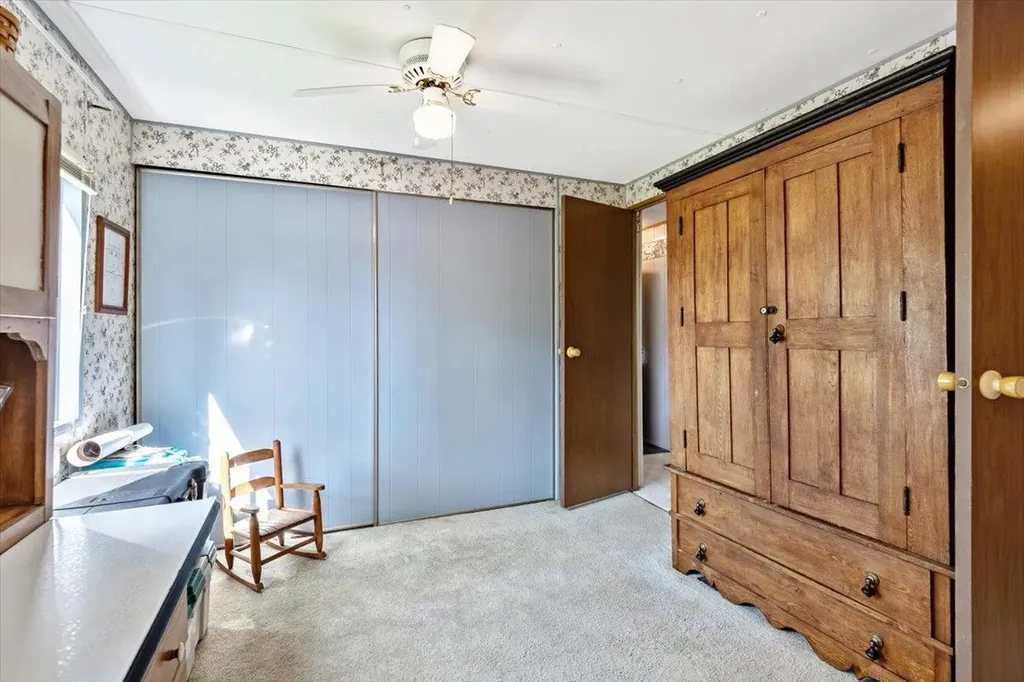 859 Polly Hubbard Road Georgia VT 05478