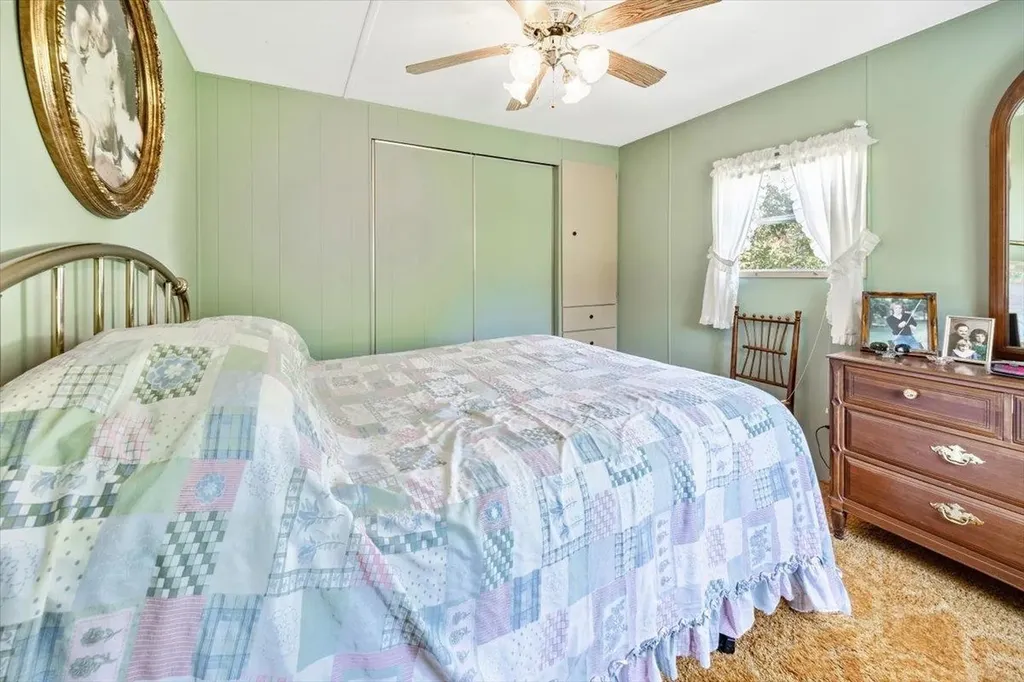 859 Polly Hubbard Road Georgia VT 05478