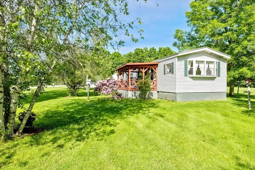 859 Polly Hubbard Road Georgia VT 05478