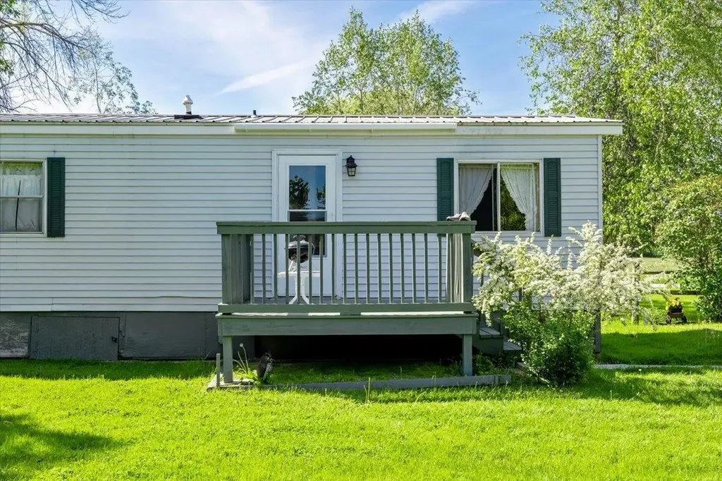 859 Polly Hubbard Road Georgia VT 05478