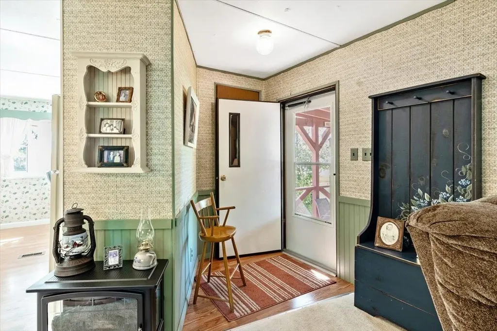 859 Polly Hubbard Road Georgia VT 05478