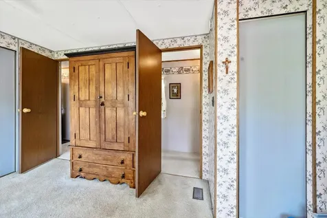 859 Polly Hubbard Road Georgia VT 05478