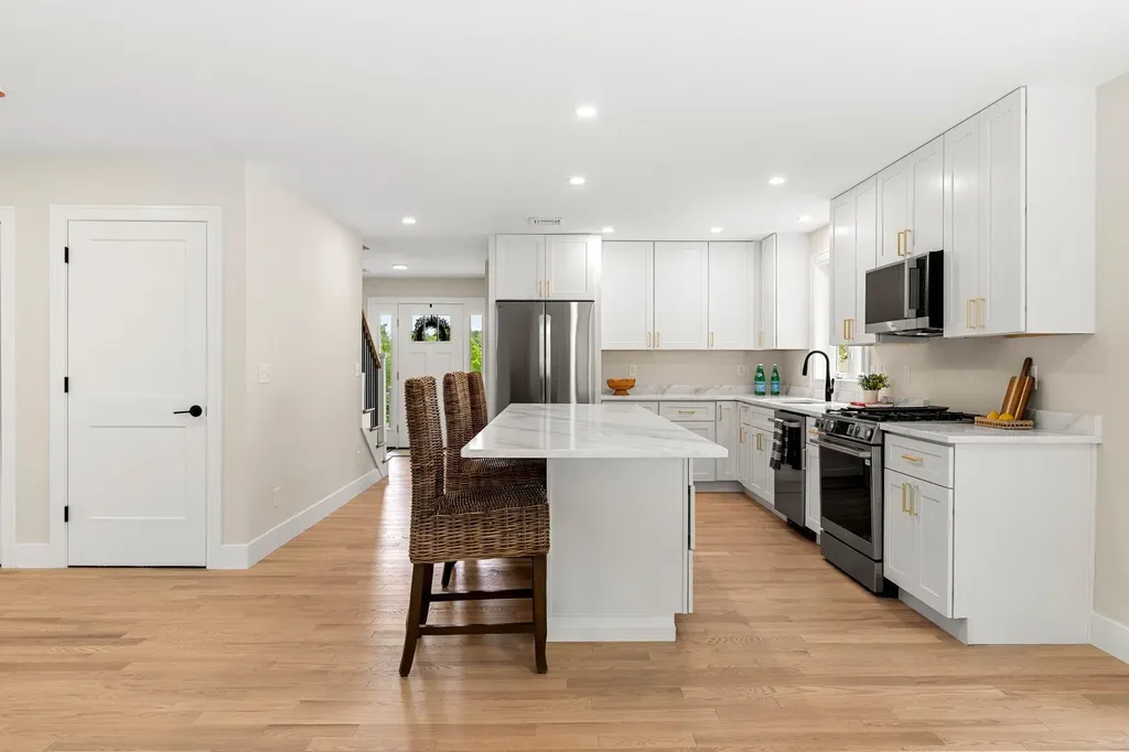21 Speare Road Hudson NH 03051