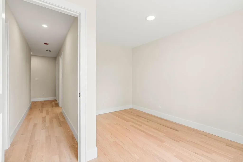 21 Speare Road Hudson NH 03051