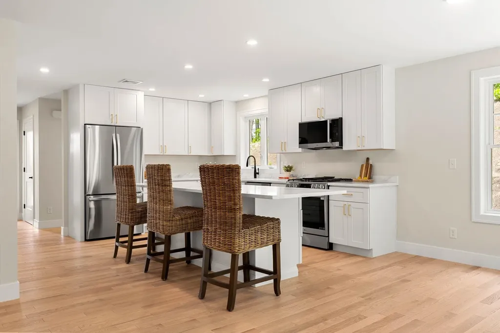 21 Speare Road Hudson NH 03051