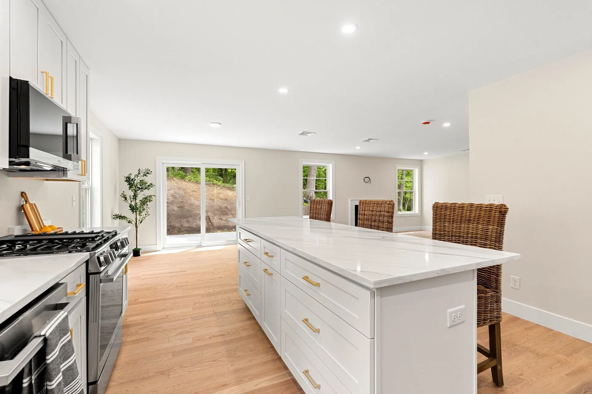 21 Speare Road Hudson NH 03051