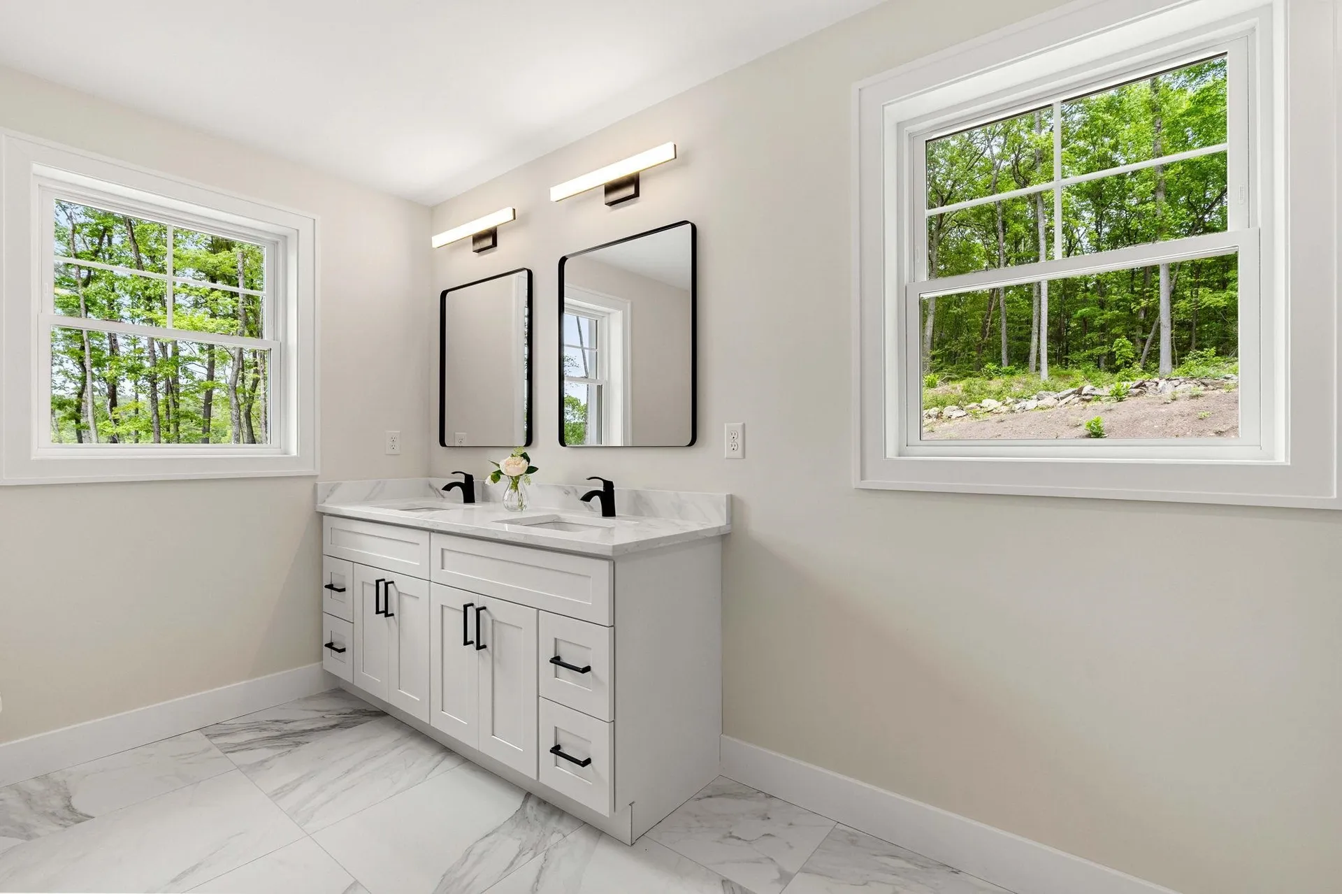 21 Speare Road Hudson NH 03051