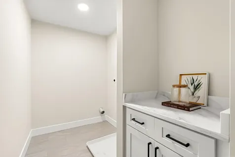 21 Speare Road Hudson NH 03051