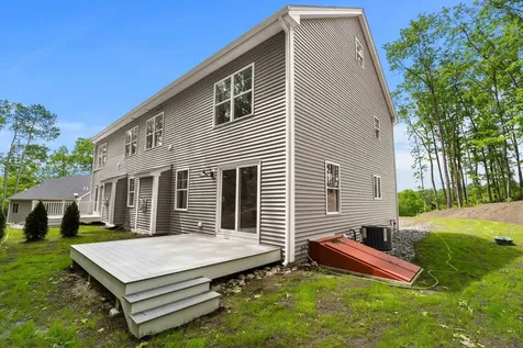 21 Speare Road Hudson NH 03051